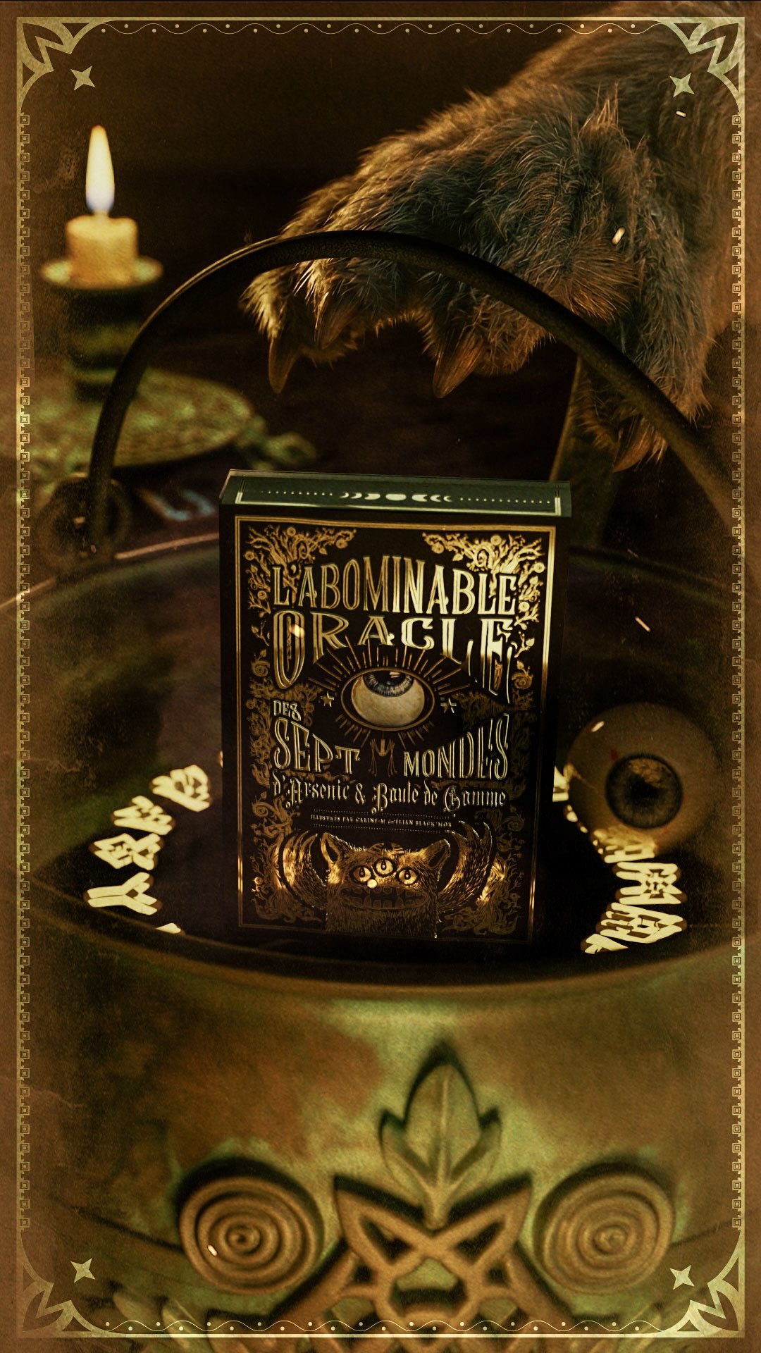 ATTENTION C’EST CHAUD ! L’oracle entre en fusion 🤚🔥

Graooum a encore frappé. Dans le secret de son laboratoire, il vient de réussir une nouvelle expérience vers la transmutation ultime : l’Abominable Oracle va rentrer en fusion avec l’Or. ⚗️✨
Entre runes lumineuses et reflets précieux, l’Édition Alchimie se prépare. Mais attention, la magie à l’état pur, ça pique les griffes !

📍 Inscrivez-vous pour le lancement de mars sur Ulule : [Lien en Bio]

𝐆𝐫𝐚𝐨𝐨𝐮𝐦 👁️👁️👁️ (& 𝐓𝐞𝐬 𝖘𝖊𝖗𝖛𝖎𝖙𝖊𝖚𝖗𝖘 𝖉𝖚 𝕭𝖎𝖟𝖆𝖗𝖗𝖊 🕸️)

@Art by @la_fraise_carnivore & @elian_black_mor for @arsenic_et_bouledegomme
#ulule #oracle #livreillustré #TarotCommunity #arsenicetbouledegomme